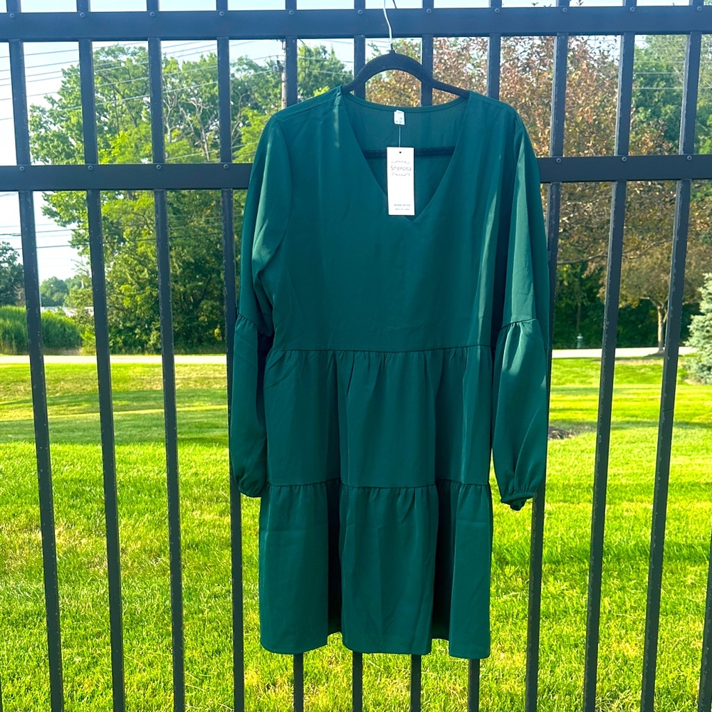 Sherosa XL Elegant Green Long-Sleeve Dress